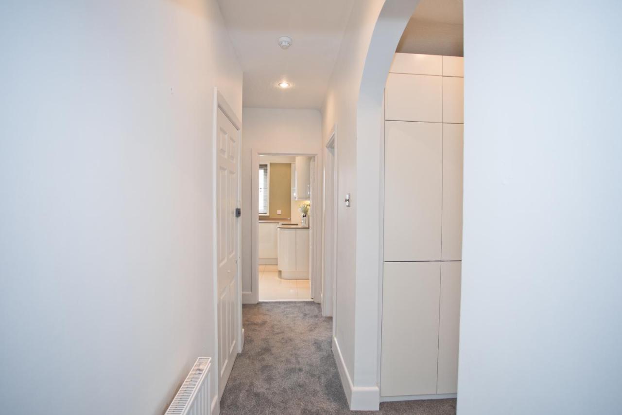 Beach Apartment In Sandbanks Poole Bagian luar foto